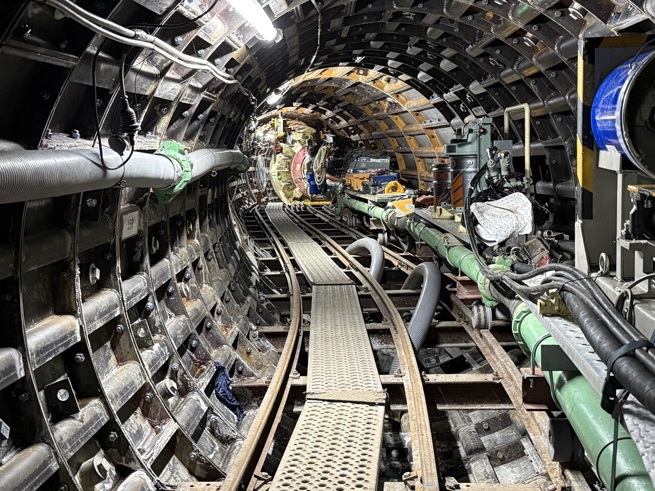 鶴ケ峰配水池　舗装完了状況